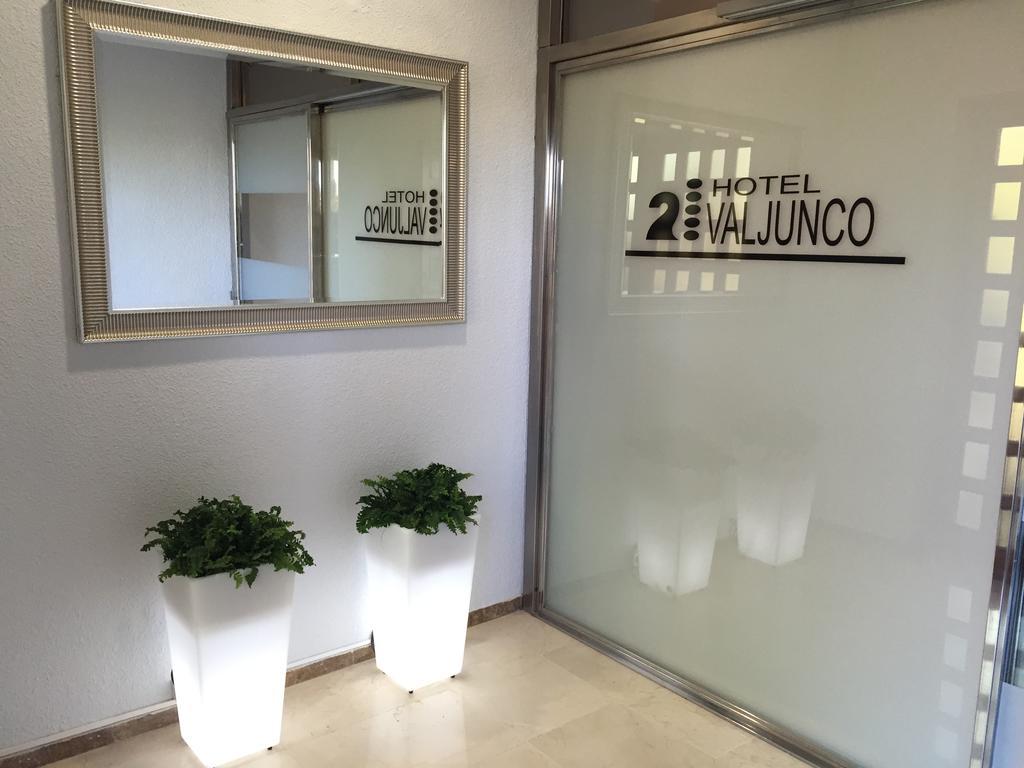 Hotel Valjunco Valencia de Don Juan Exterior photo