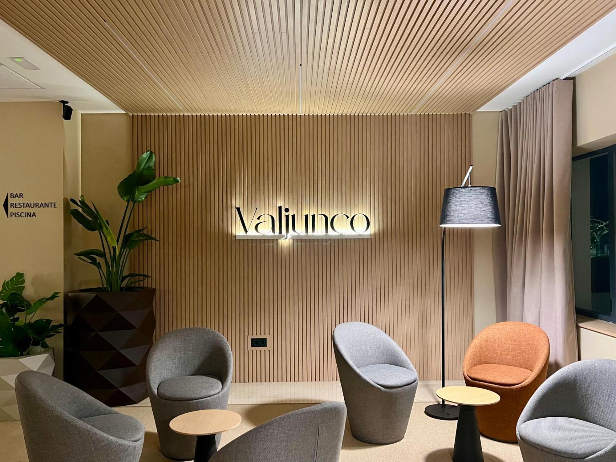 Hotel Valjunco Valencia de Don Juan Exterior photo